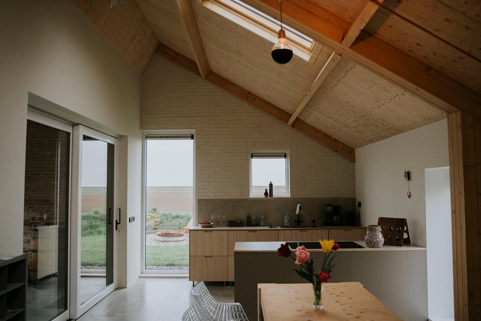 クラヒェンブルフ Bed En Brood In De Kapschuur - Boerderij De Zuiderkrib Bed & Breakfast エクステリア 写真