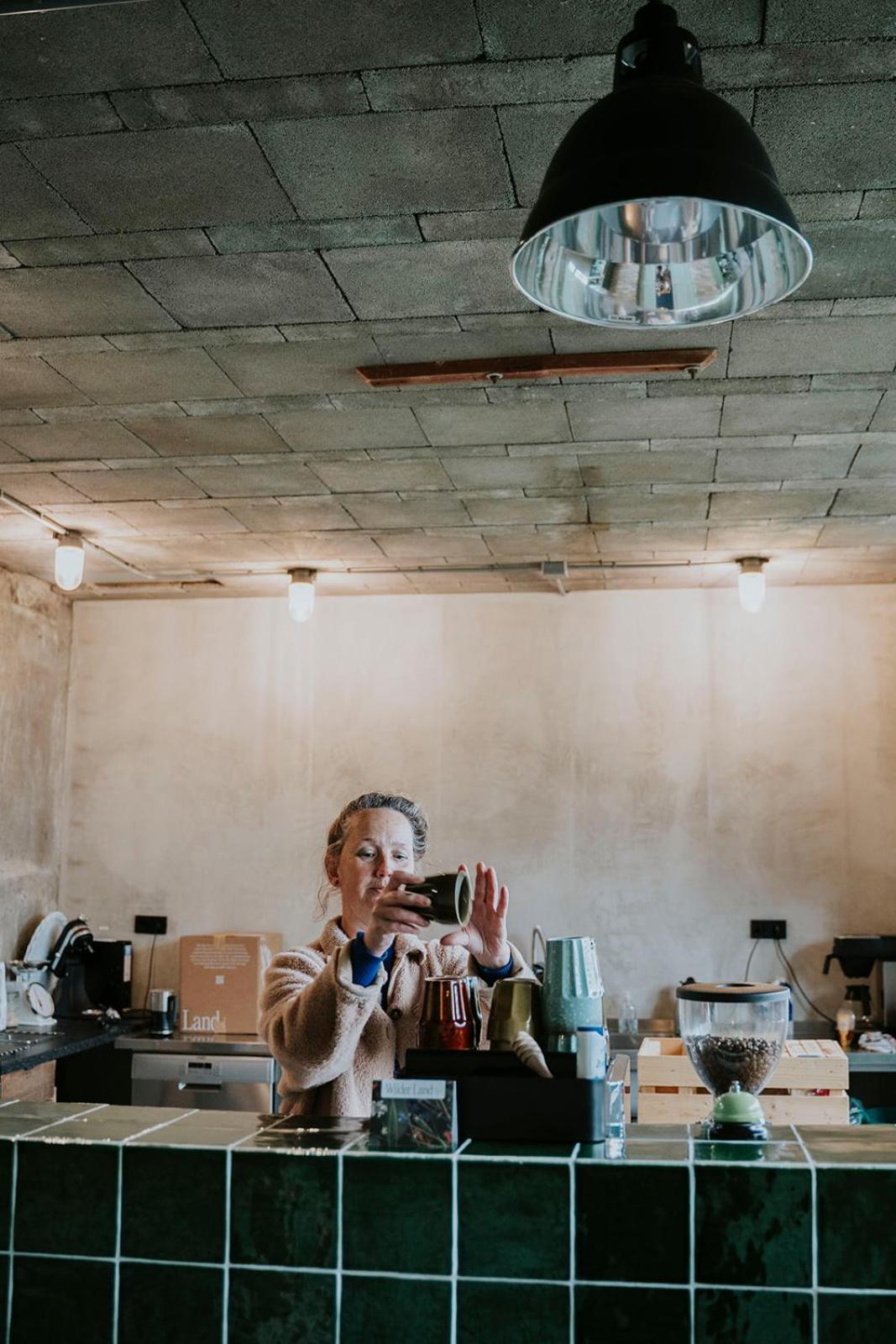クラヒェンブルフ Bed En Brood In De Kapschuur - Boerderij De Zuiderkrib Bed & Breakfast エクステリア 写真